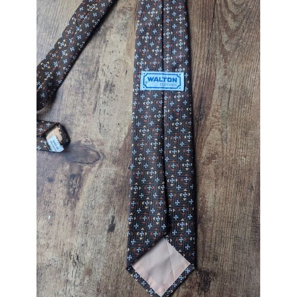 Vintage WALTON‎ CLOTHES Brown Polyester Neck Tie ~ Brown / Rust / Gold / White - Picture 4 of 4